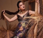 <i>Stunning</i> dengan gaya nyentrik 