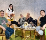 Habiskan malam minggu dengan ngobrol santai