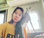 Cantik dan penyayang 