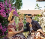 <i>dress code</i> kenakan baju adat bali