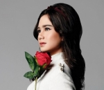 Pamerkan <i>side profile</i> sempurna 