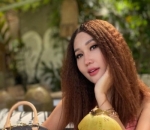  Gaya rambut keriting