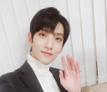 Pamer senyum menawan