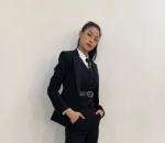 <i>Stunning</i> dalam Balutan Suit
