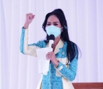 Makin Bersinar dengan Warna Cerah