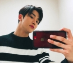 Ikut Tren <i>Mirror Selfie</i>