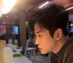 Si Brondong Manis