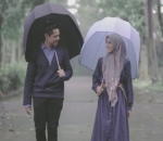 <i>Outfit match</i> bareng suami 