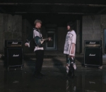 AKMU
