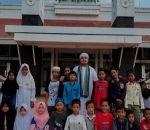 Sosok dekat dengan anak-anak