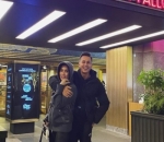 Momen di depan Studio Jimmy Fallon