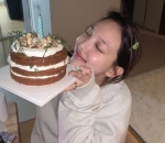 Tetap <i>Flawless</i> Meski <i>Bare Face</i>