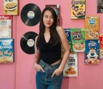 Sosok tertutup perihal asmara