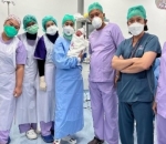 Bersama tim dokter