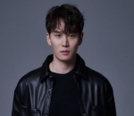 Tampil <i>Fierce</i> Dengan Busana Serba Hitam