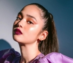 <i>Stand Out</i> Dengan <i>Make Up Bold</i>