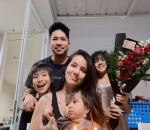 Momen romantis saat ulang tahun