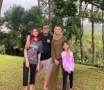 Harmonis dengan keluarga