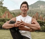 Instruktur yoga yang lincah