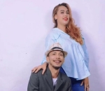 Bersama istri