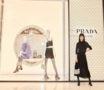 <i>Stunning</i> serba hitam