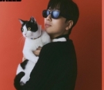 Pose Kece Dengan Kucing Kesayangan