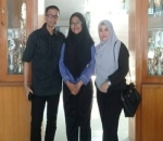 doddy antarkan mayang sekolah