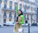 super cerah dengan warna neon