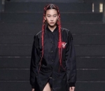 Di bawah naungan saram entertainment 