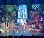 nyanyikan lagu ‘touch my body’