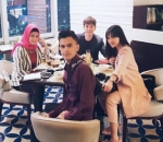 Momen Dinner Keluarga Saat Ultah