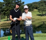 Enerjik bermain golf