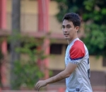 bermain bersama king royal football