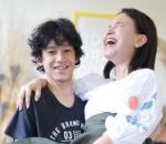Sudah Bisa Gendong Rossa