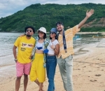 ke pantai bareng bestie