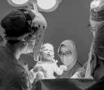 Momen pertama kelahiran