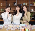 Kim Doyeon WEKI MEKI & Naeun Eks April