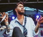 Jadi Vokalis Band
