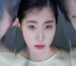 Satu agensi dengan Lee Si Young