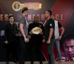 Azka Corbuzier vs Vicky Prasetyo