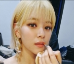 Jeongyeon Abadikan Momen Saat Dirias