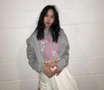 Mina Bergaya Swag