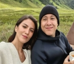 Momen manis bersama istri