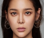 Park Si Yeon