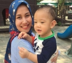 Gendong Rafathar usia 2 tahun