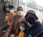 <i>Family time</i>