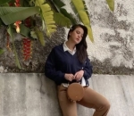 <i>Charming</i> Dengan Busana <i>Boyish</i>