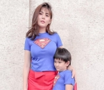 Kompakan baju 'superman'