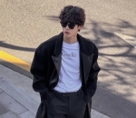 <i>Stand Out</i> Dengan <i>Long Coat</i>