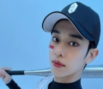 Cosplay Jadi Batter Bisbol